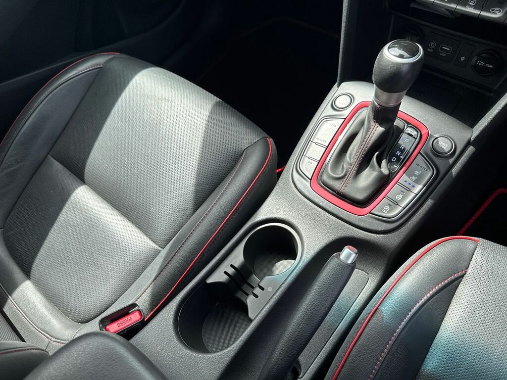 Hyundai Kona Premium Se Silver #19