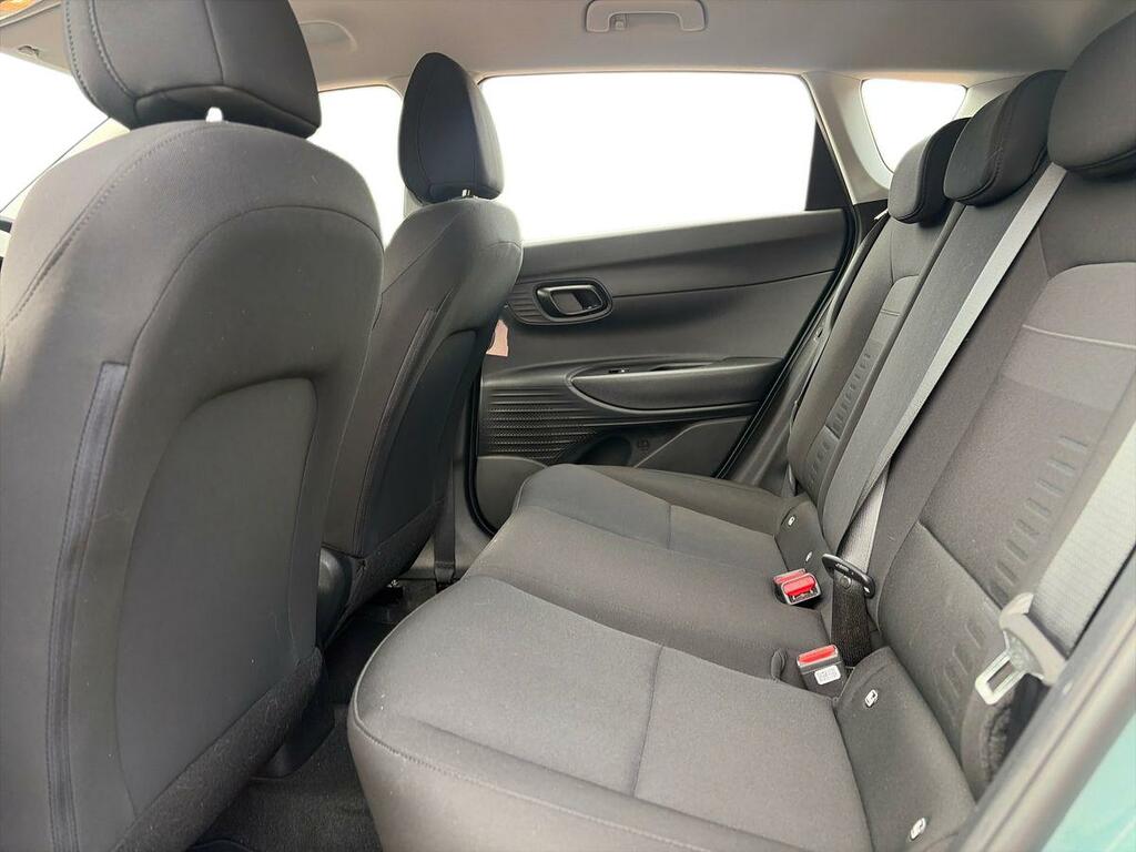 Hyundai Bayon Se Connect Green #11