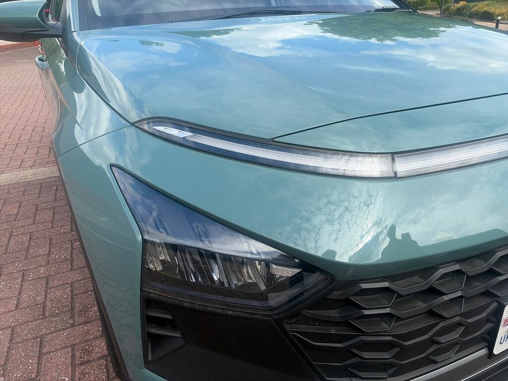 Hyundai Bayon Se Connect Green #21