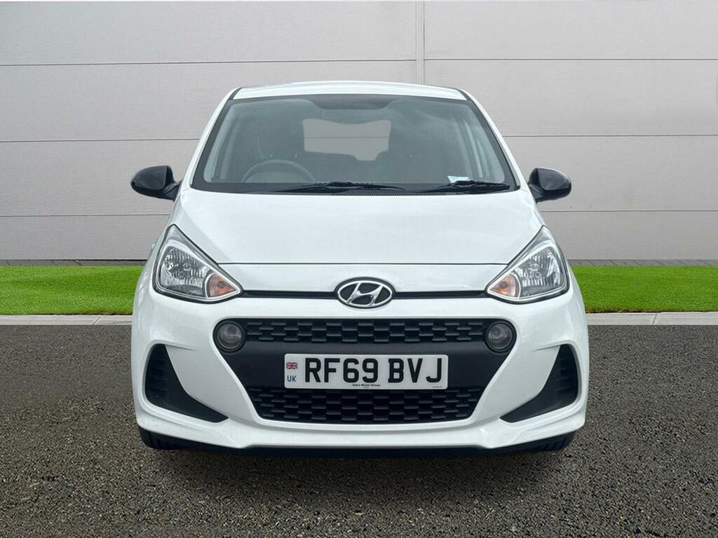 Hyundai I10 Play White #2