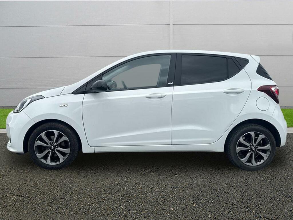 Hyundai I10 Play White #4