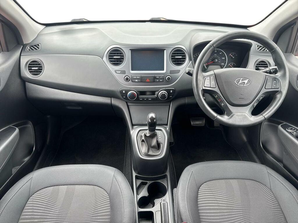Hyundai I10 1.0 Se White #13