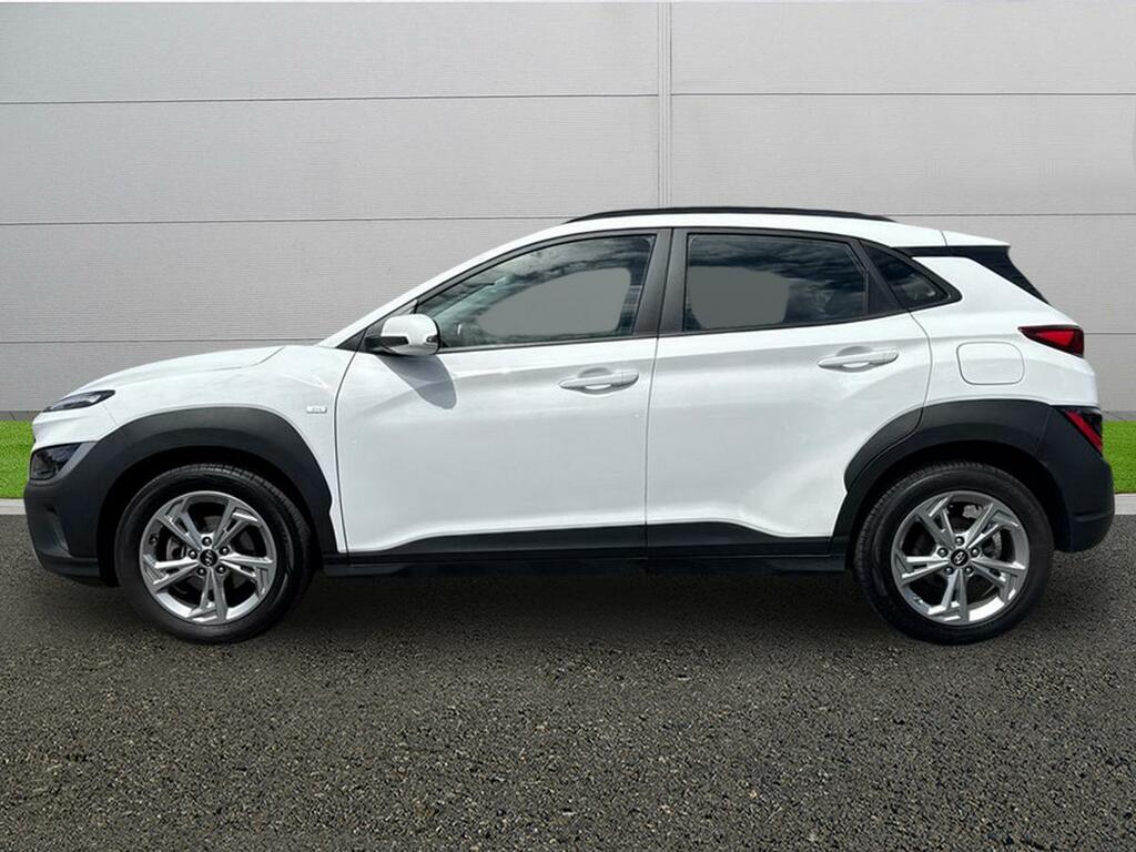 Hyundai Kona Se Connect White #4