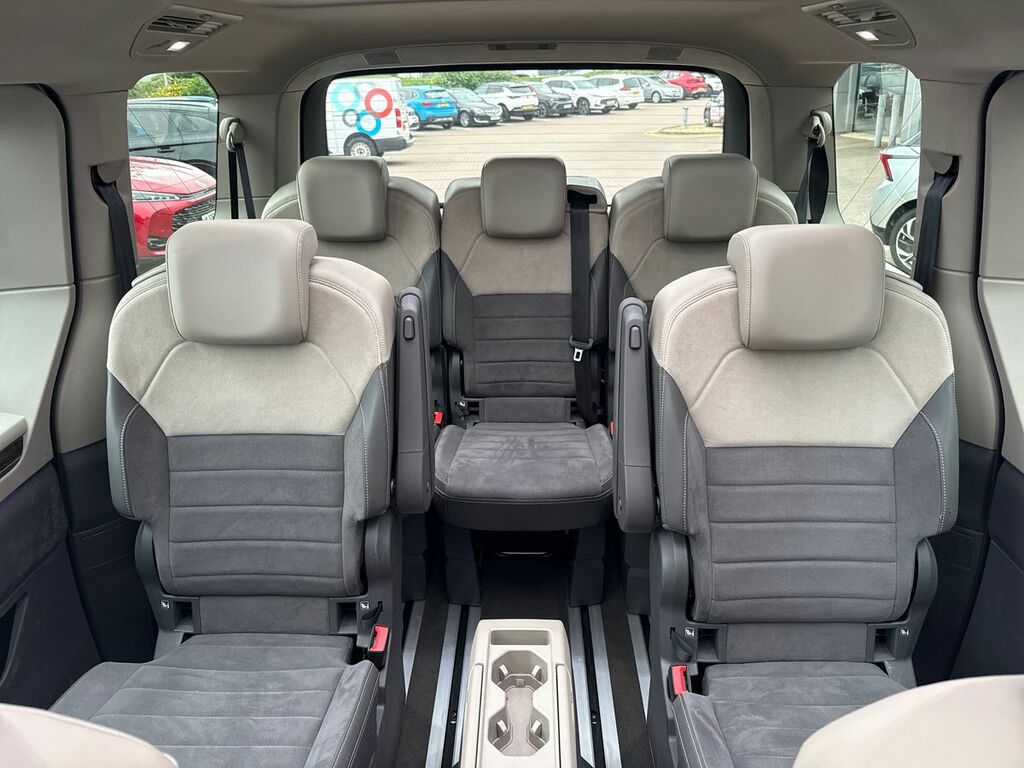 Volkswagen Multivan 1.4 Tsi 13Kwh Style Mpv Plug In Hybrid Black #24