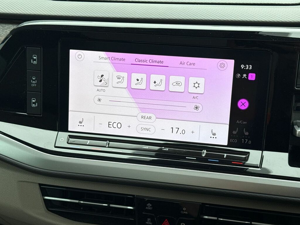 Volkswagen Multivan 1.4 Tsi 13Kwh Style Mpv Plug In Hybrid Black #18
