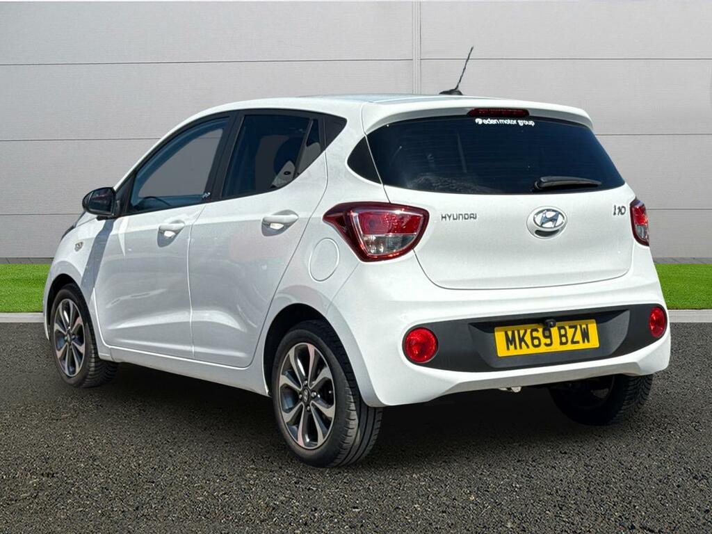Hyundai I10 Play White #5