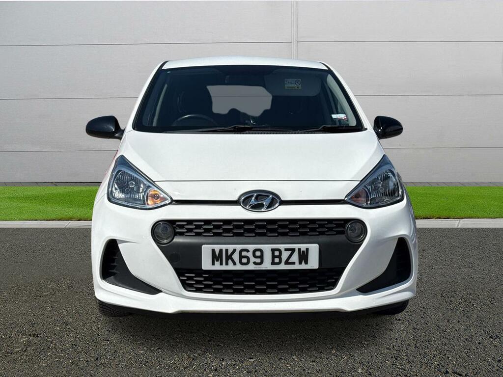 Hyundai I10 Play White #2