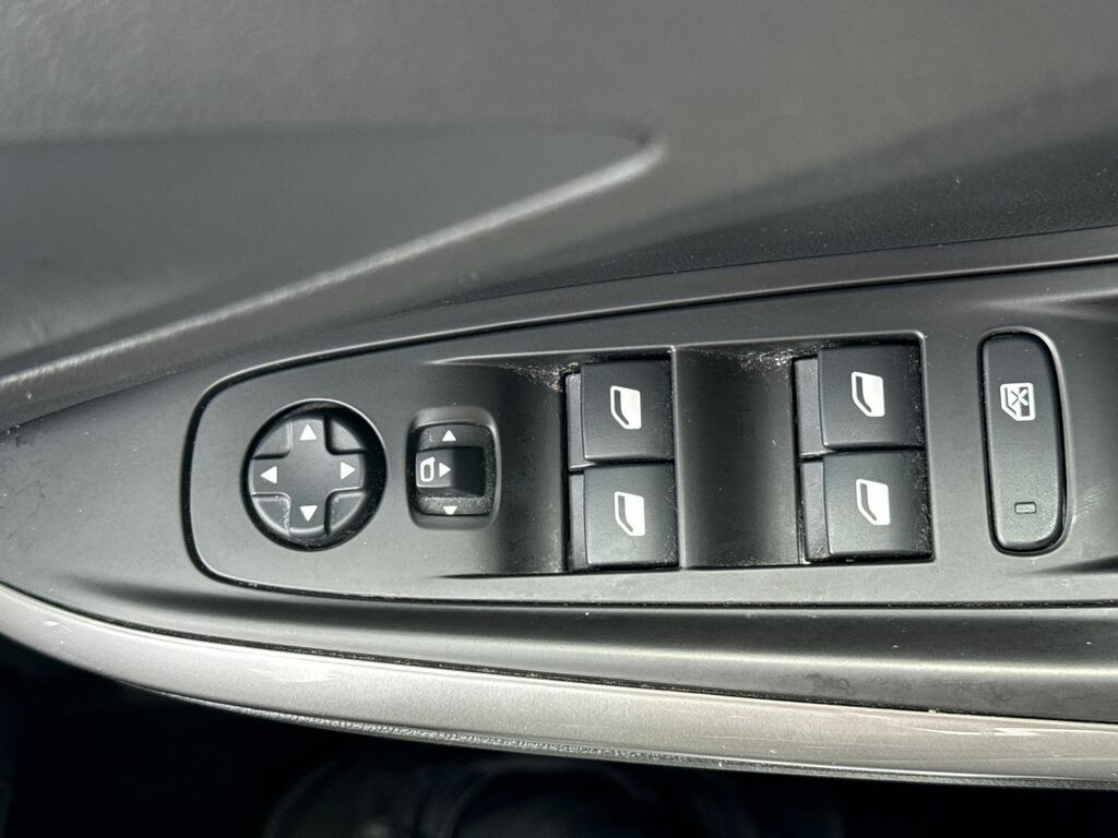 Vauxhall Grandland Ultimate Grey #20