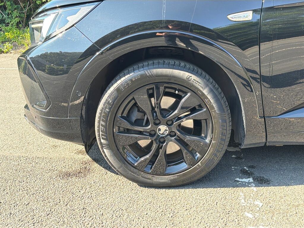 Vauxhall Grandland Ultimate Phev Red #9