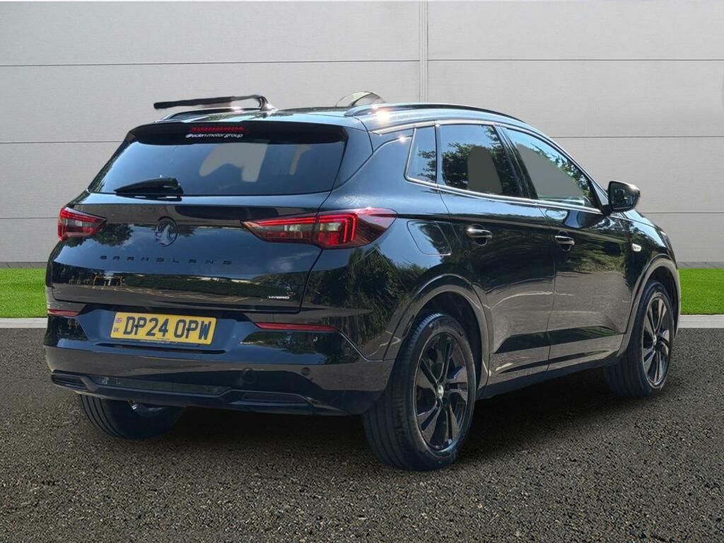 Vauxhall Grandland Ultimate Phev Red #7