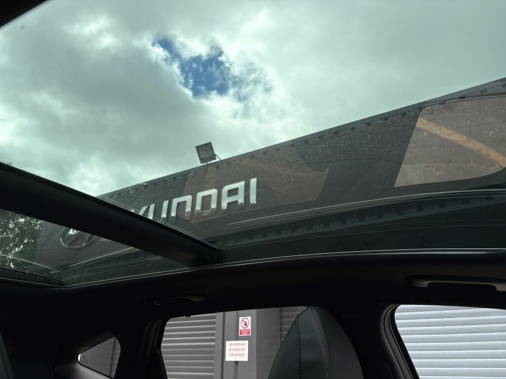 Hyundai Tucson Ultimate Black #26