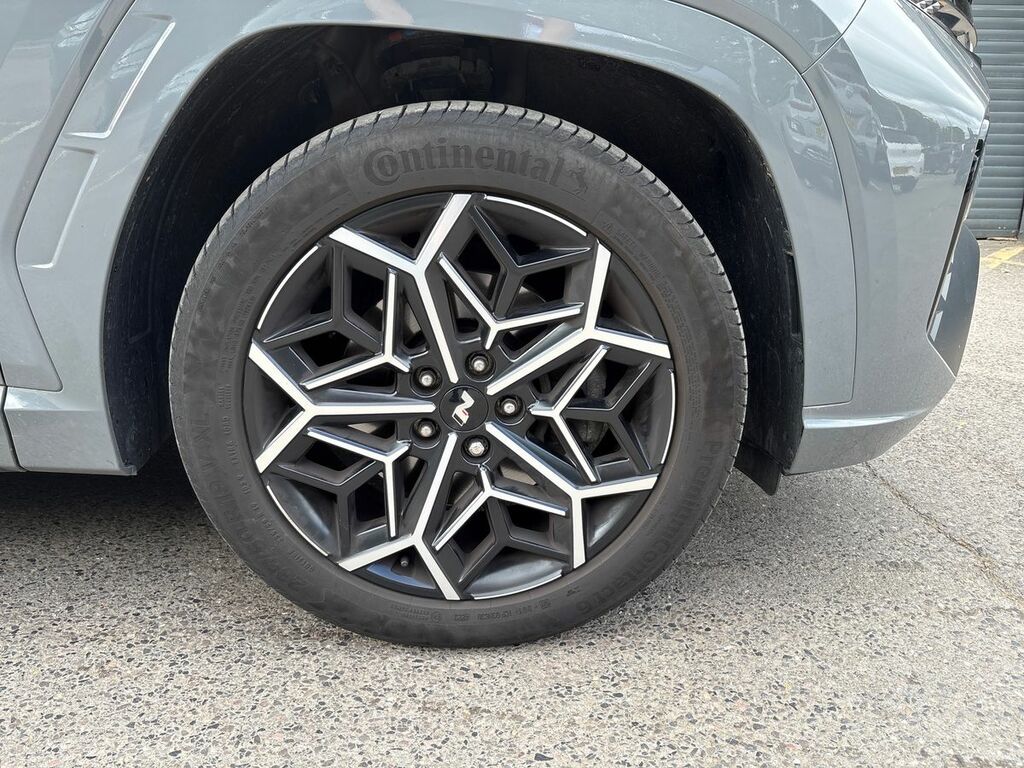 Hyundai Tucson Ultimate Black #9