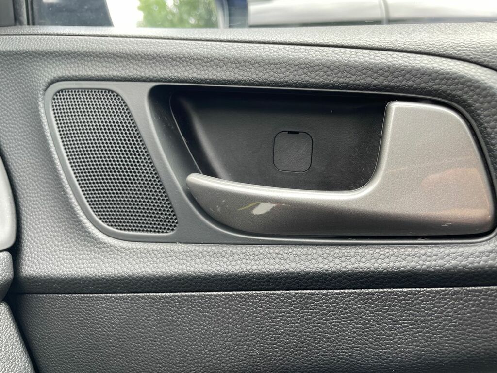 Hyundai I20 1.2 Mpi Se 83 Bhp Grey #31