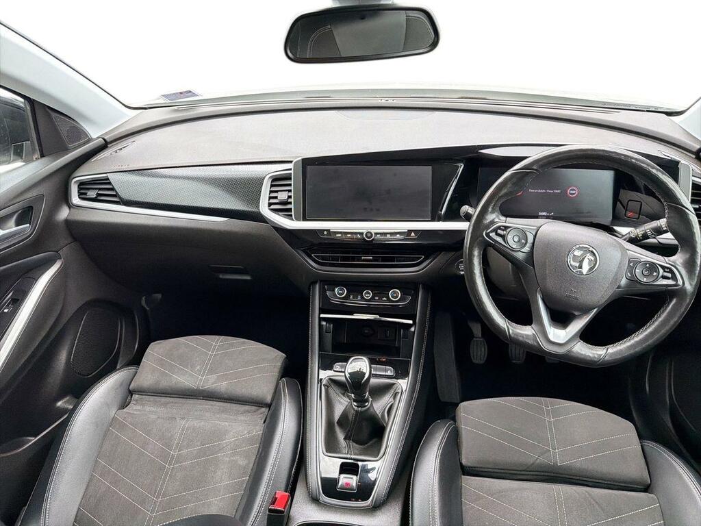 Vauxhall Grandland Ultimate White #13