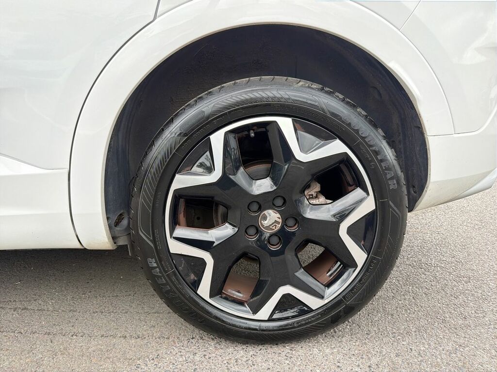 Vauxhall Grandland Ultimate White #9