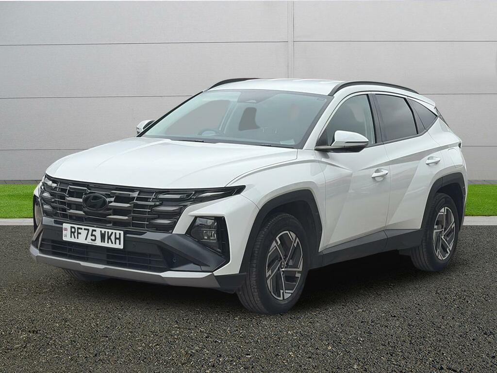 Hyundai Tucson Suv White #3