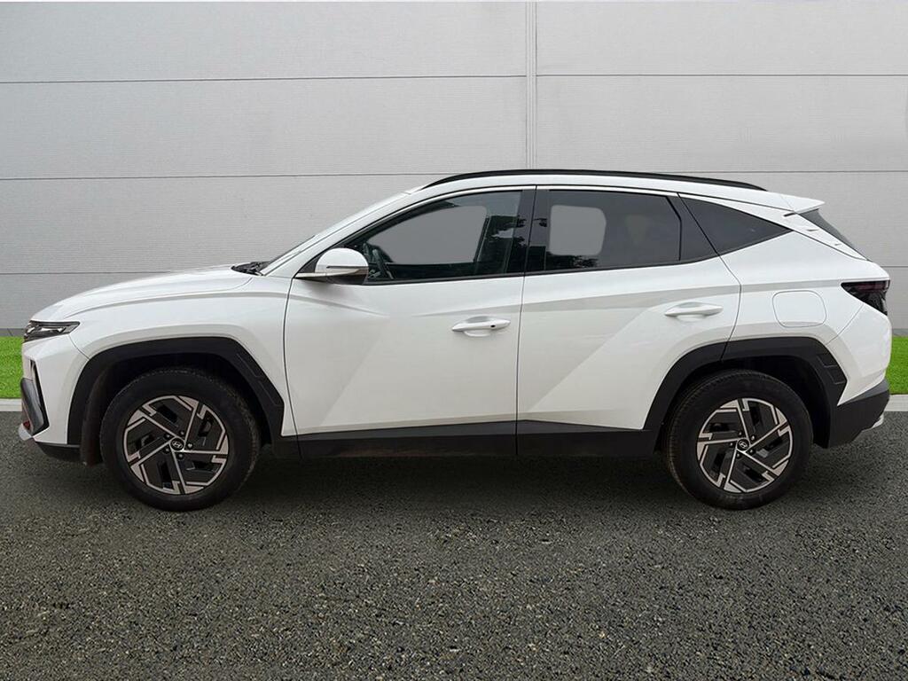 Hyundai Tucson Suv White #4
