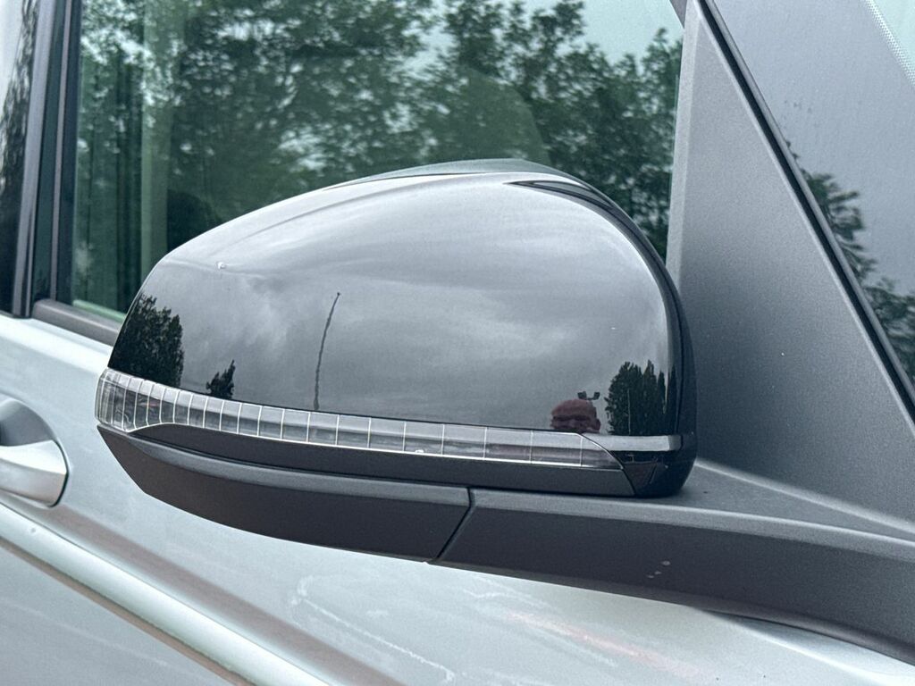 Volkswagen Multivan Life Silver #22