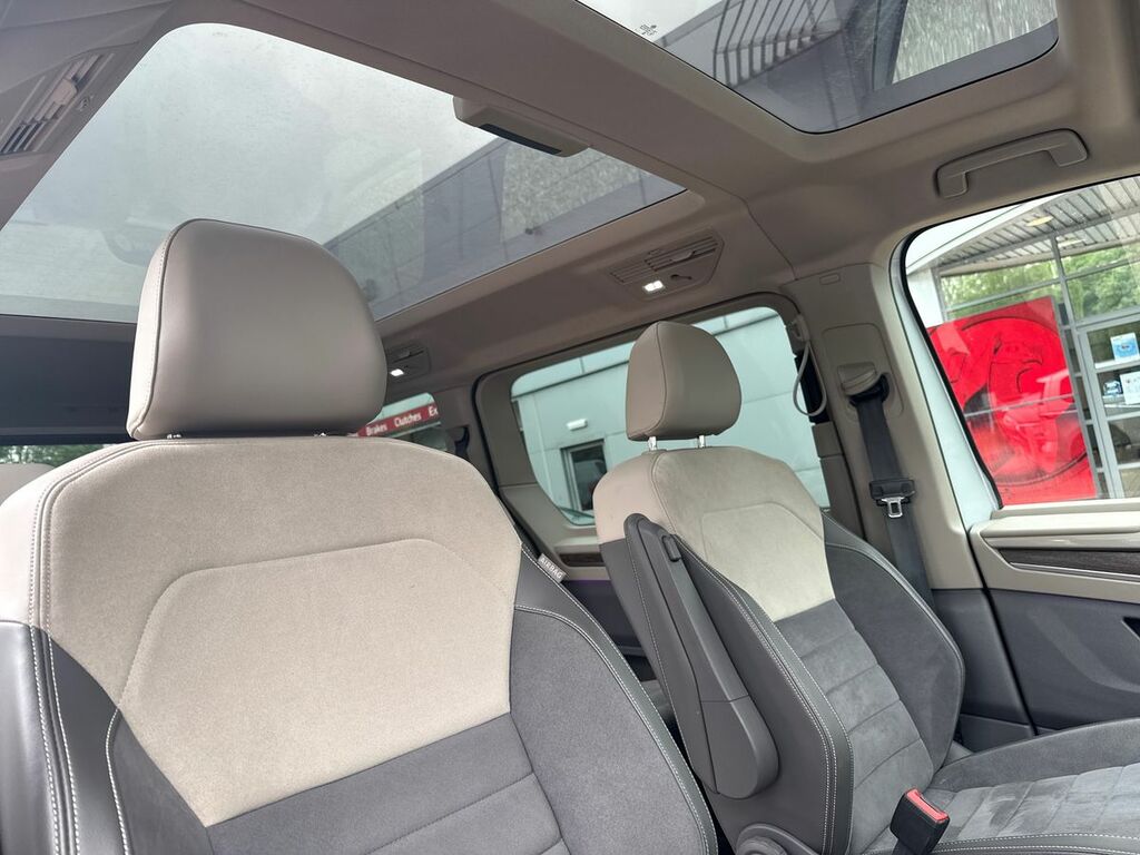Volkswagen Multivan Life Silver #23