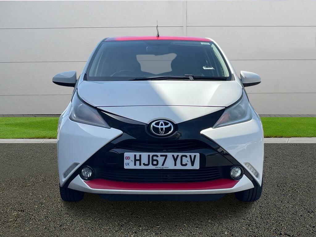 Toyota Aygo X X-press White #2