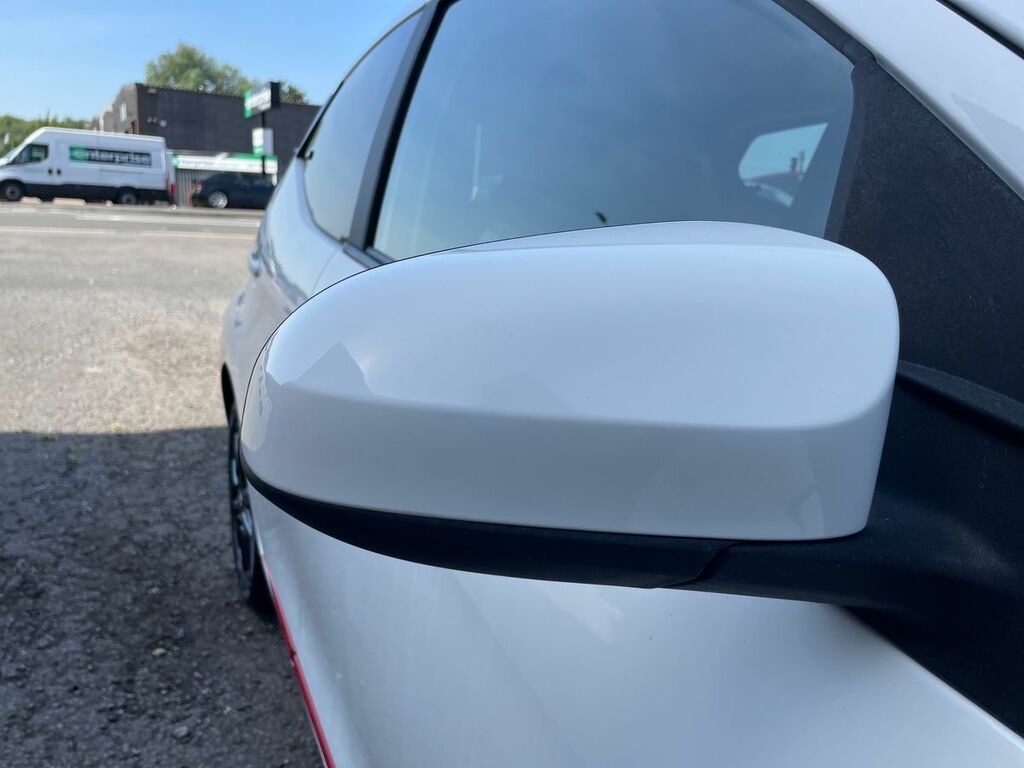 Toyota Aygo X X-play Red #22