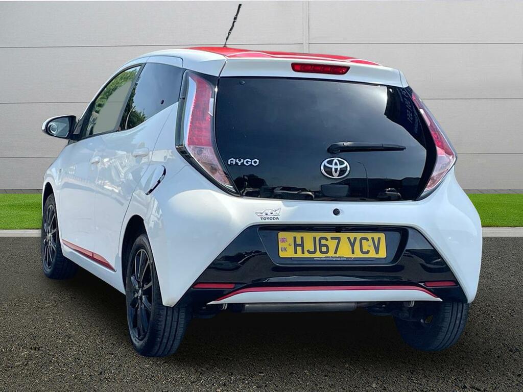 Toyota Aygo X X-press White #5