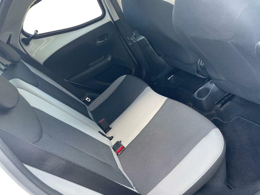 Toyota Aygo X X-play Red #11