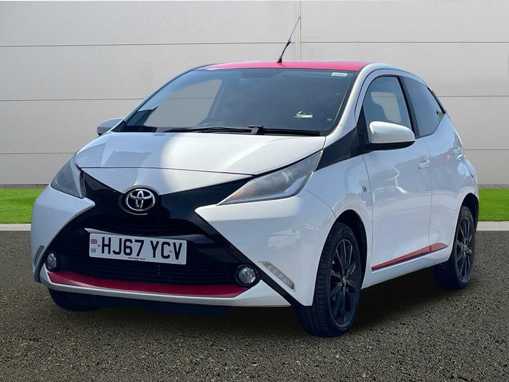 Toyota Aygo X X-press White #3