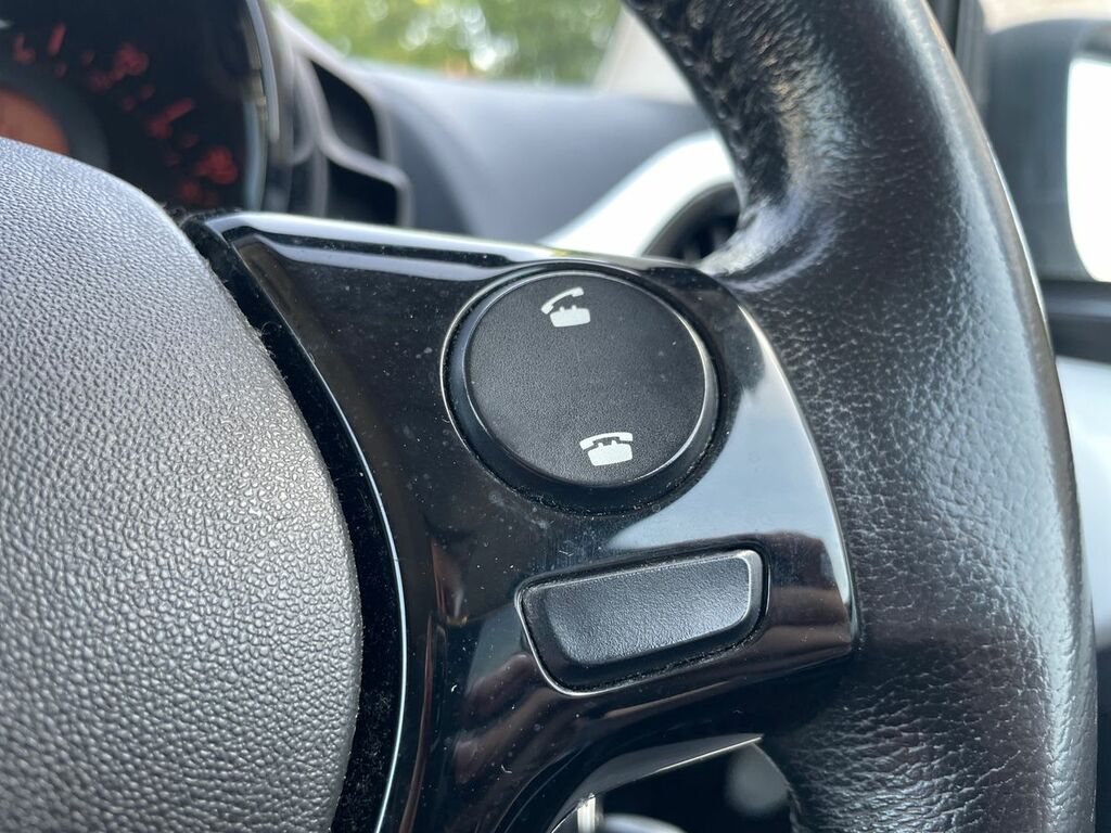 Toyota Aygo X X-play Red #17