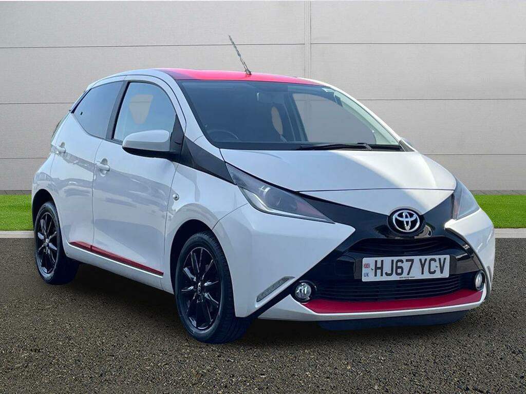 Toyota Aygo X X-press White