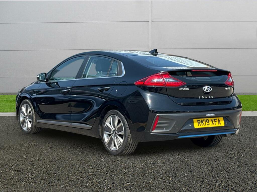 Hyundai Ioniq Premium Se Black #5