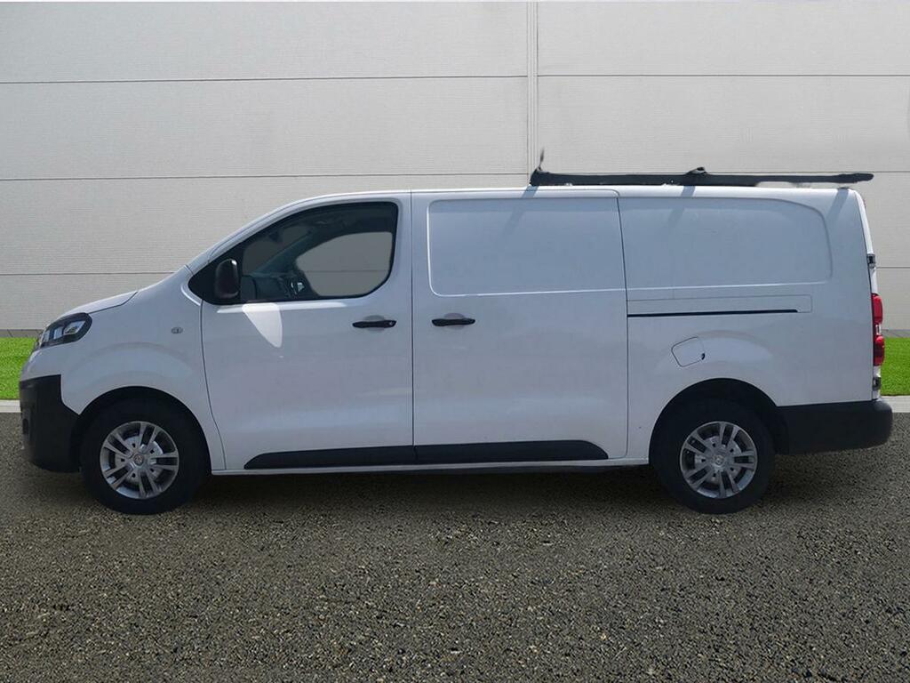 Vauxhall Vivaro Dynamic White #4