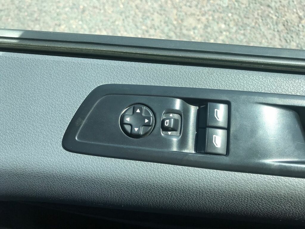 Vauxhall Vivaro Panel Van White #20