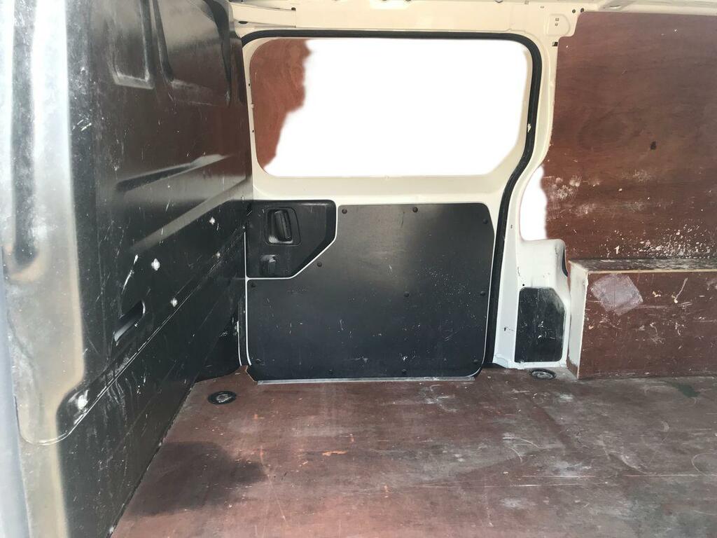 Vauxhall Vivaro Panel Van White #11