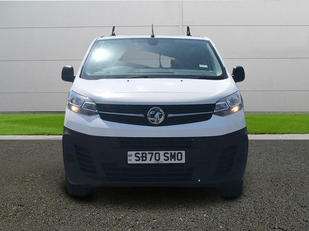 Vauxhall Vivaro Dynamic White #2