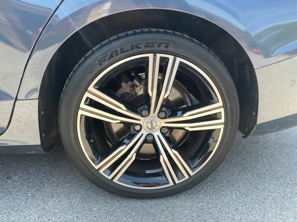 Volvo V60 V60 Momentum D3 Grey #9