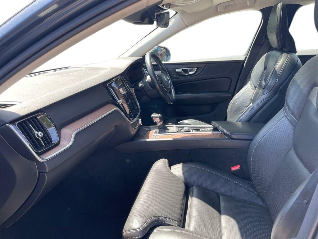 Volvo V60 V60 Momentum D3 Grey #10