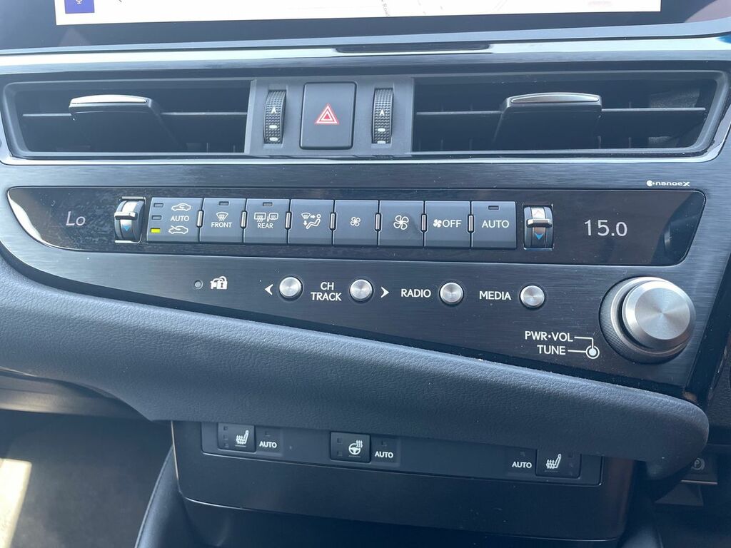 Lexus ES Es 300H F Sport Cvt Red #18