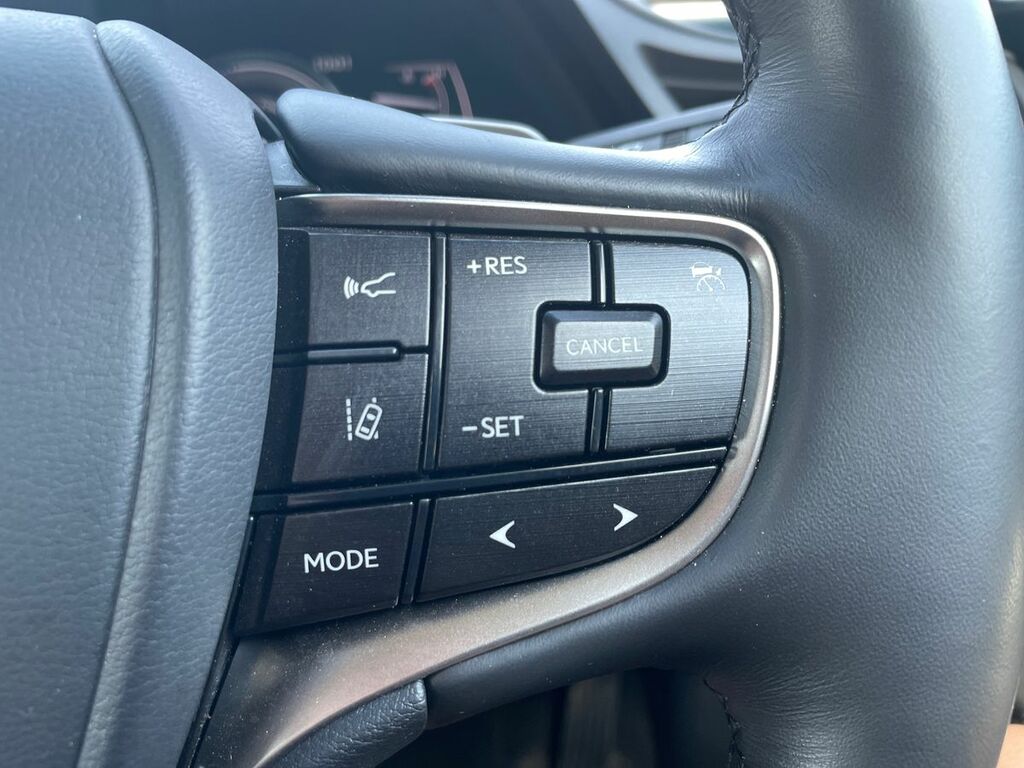 Lexus ES Es 300H F Sport Cvt Red #17