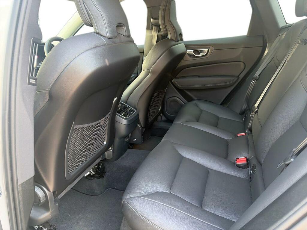Volvo XC60 2.0 B5p Plus Dark Awd Geartronic White #11