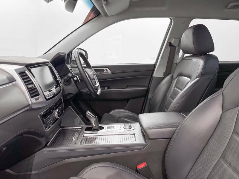 SsangYong Rexton Ultimate 199 Black #9