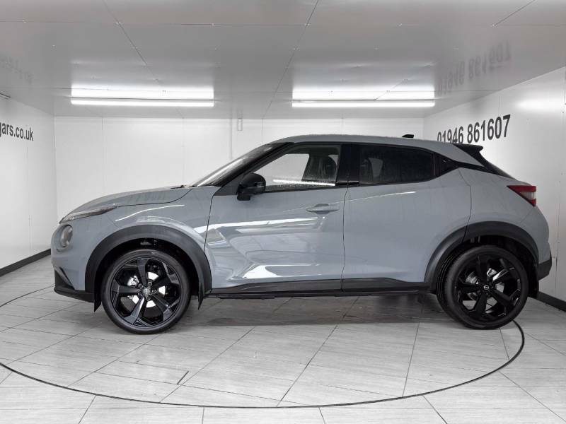 Nissan Juke Tekna Black #18