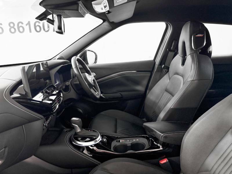 Nissan Juke Tekna Black #9