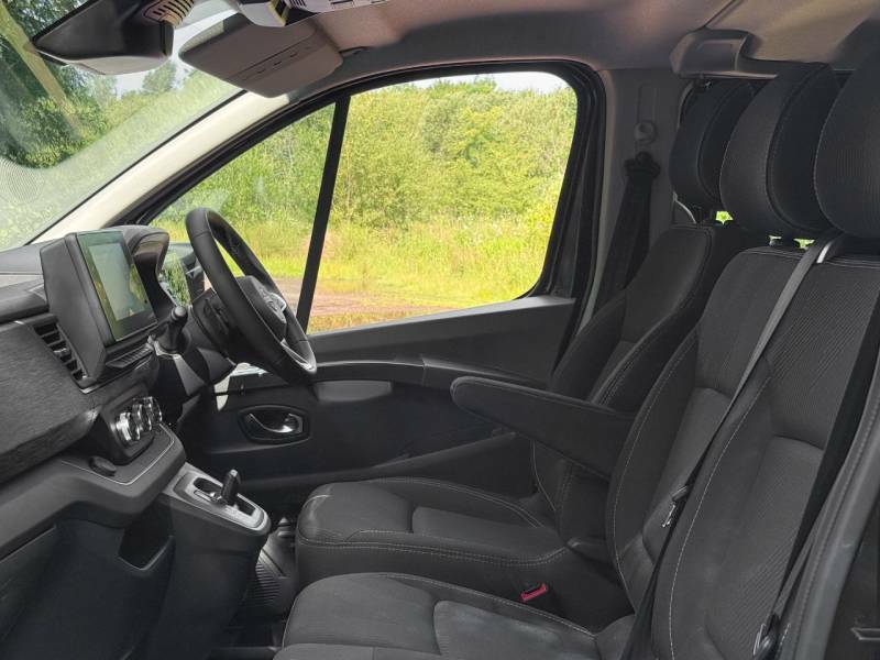 Nissan Primastar 2.0 Dci 150Ps H1 Tekna Van Black #3