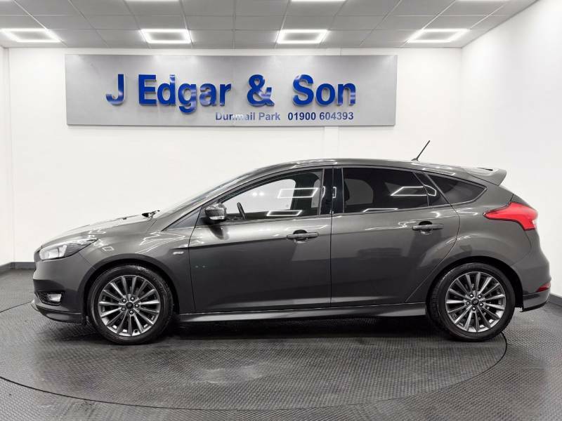 Ford Focus 1.0 Ecoboost 140 St-line Navigation Grey #4