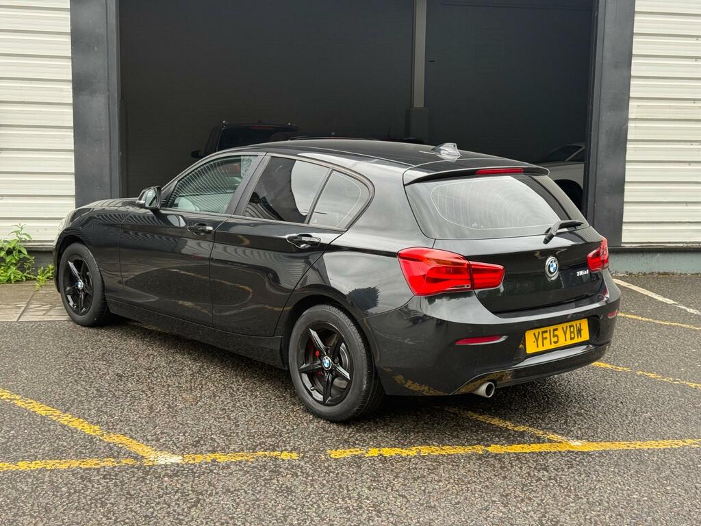 BMW 1 Series Red #29