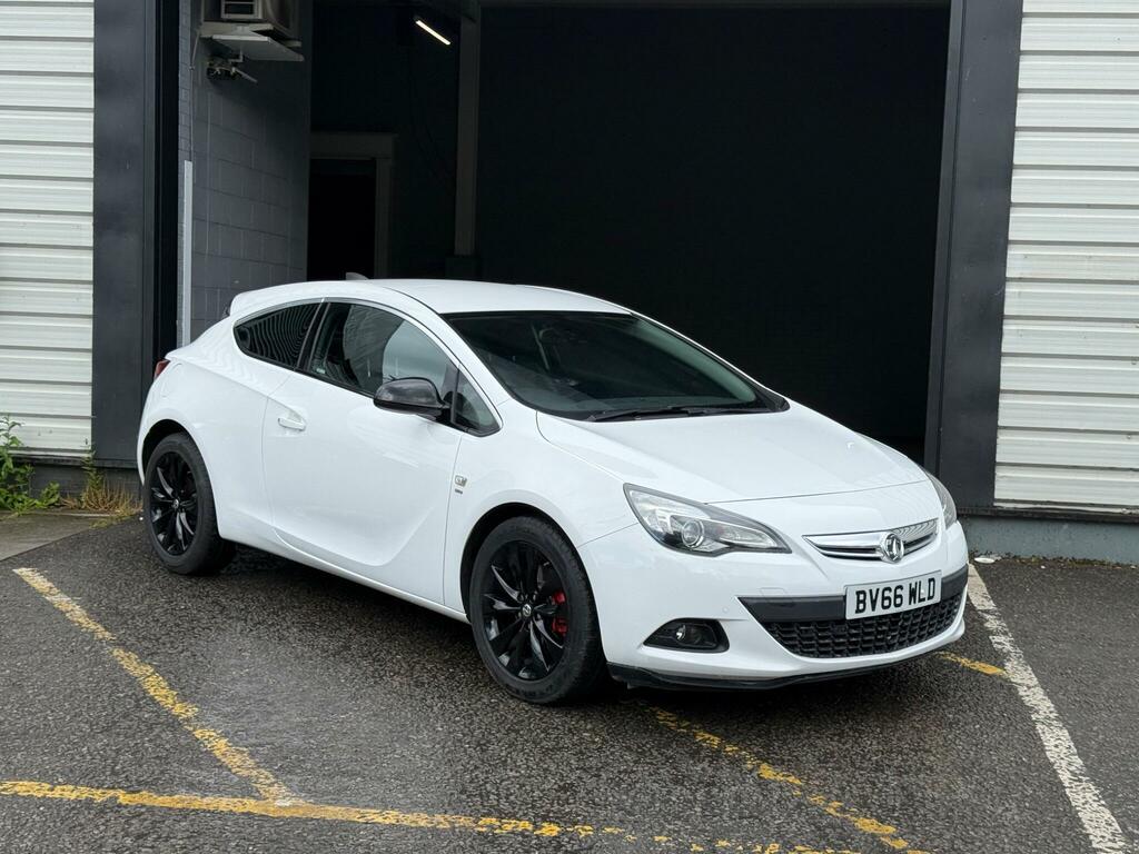 Vauxhall Astra GTC Coupe White #9