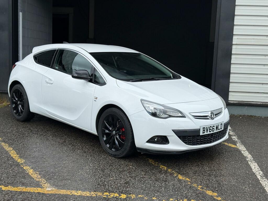 Vauxhall Astra GTC Coupe White #7