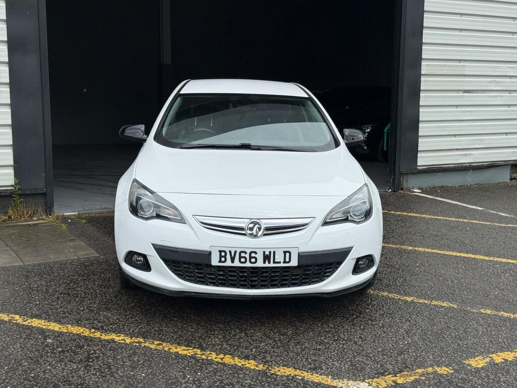 Vauxhall Astra GTC Coupe White #16
