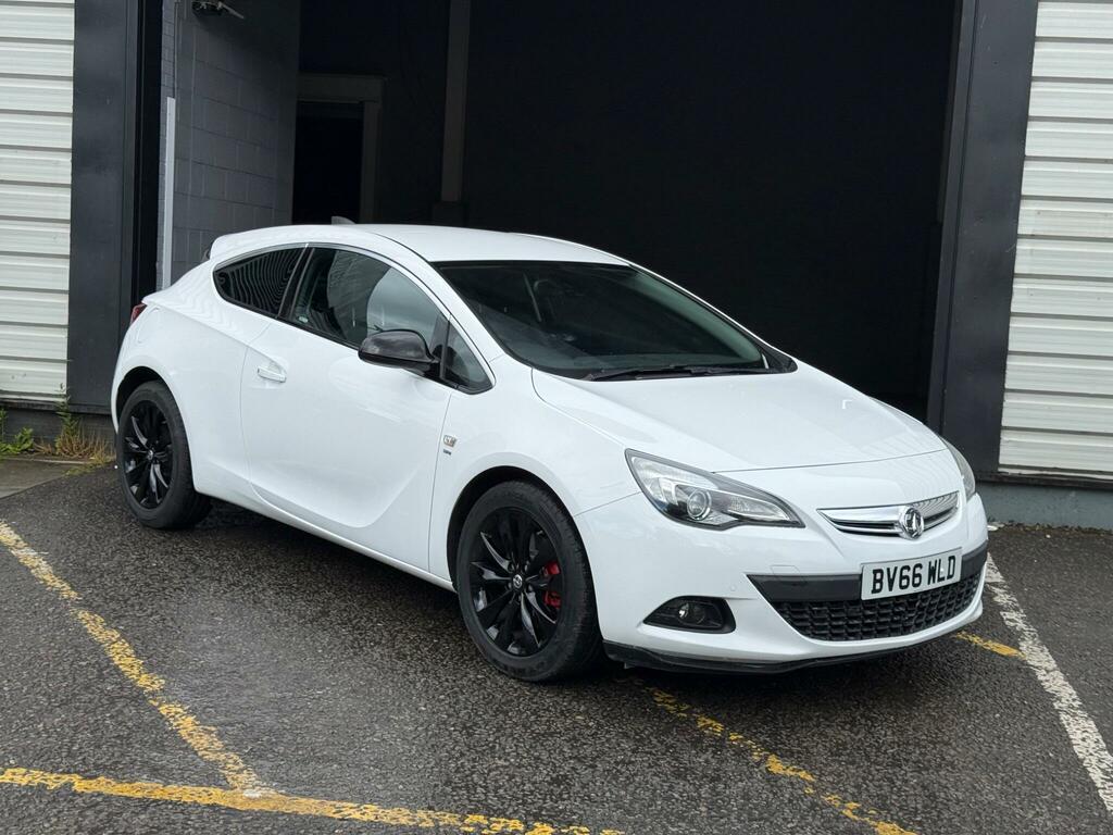 Vauxhall Astra GTC Sri White